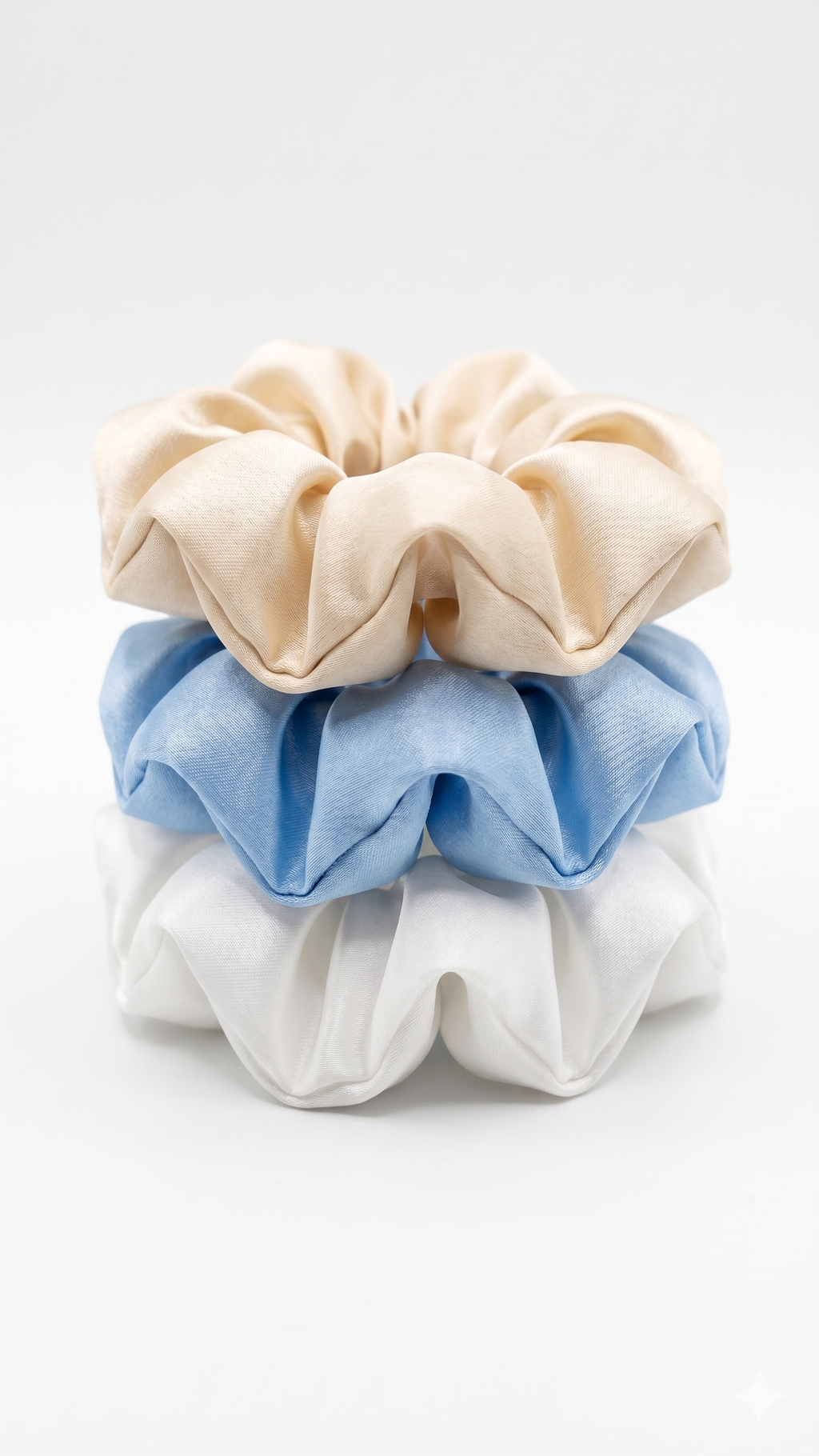 Essential Chic – Scrunchies de Satín Premium